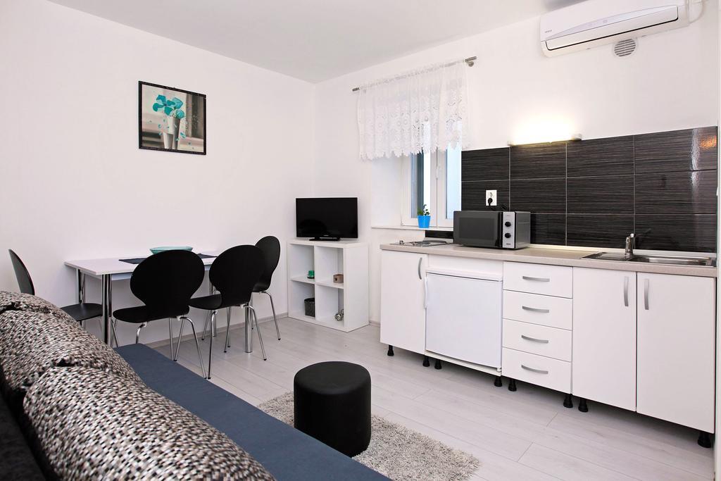 Apartments Park Vela Luka Pokoj fotografie